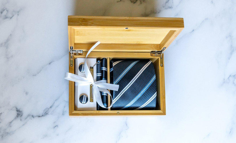 Personalized Groomsmen Gift Box Set