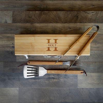 Personalized Grilling Set with Bamboo Case - 12 Designs