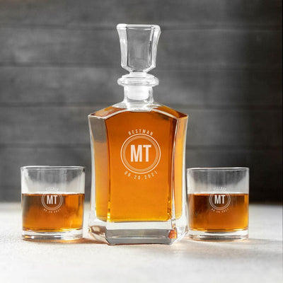 Personalized Best Man Whiskey Decanter Set with 2 Lowball Glasses